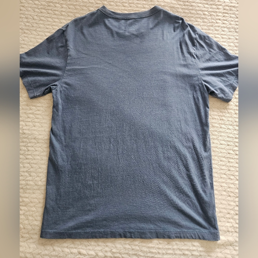Americam Eagle Graphic T-Shirt, Size Medium - Picture 6 of 6
